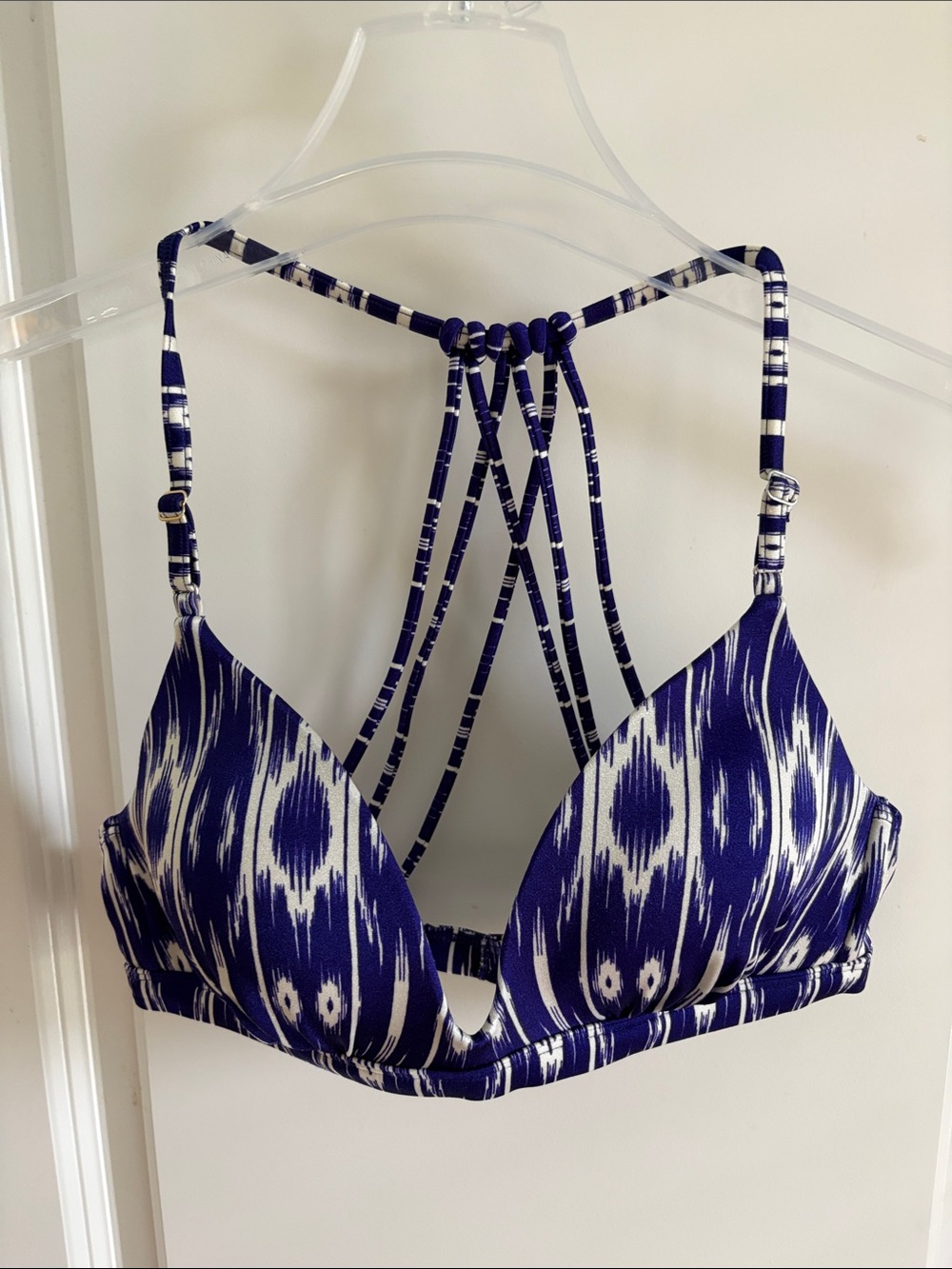 Athleta Blue and White Strappy Bikini Top